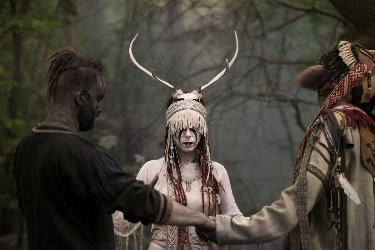 GRIMM_Gent's tweet photo. Heilung release first track "Norupo" and album details of 'Futha', to be released in June via @SeasonofMist! #news #Heilung #folk #neofolk #pagan #track #Norupo #release #upcoming #Futha #lookingforward #seasonofmist #music • GRIMM Gent https://t.co/yAZ3uA4PH7 https://t.co/DSlKOdF6qa