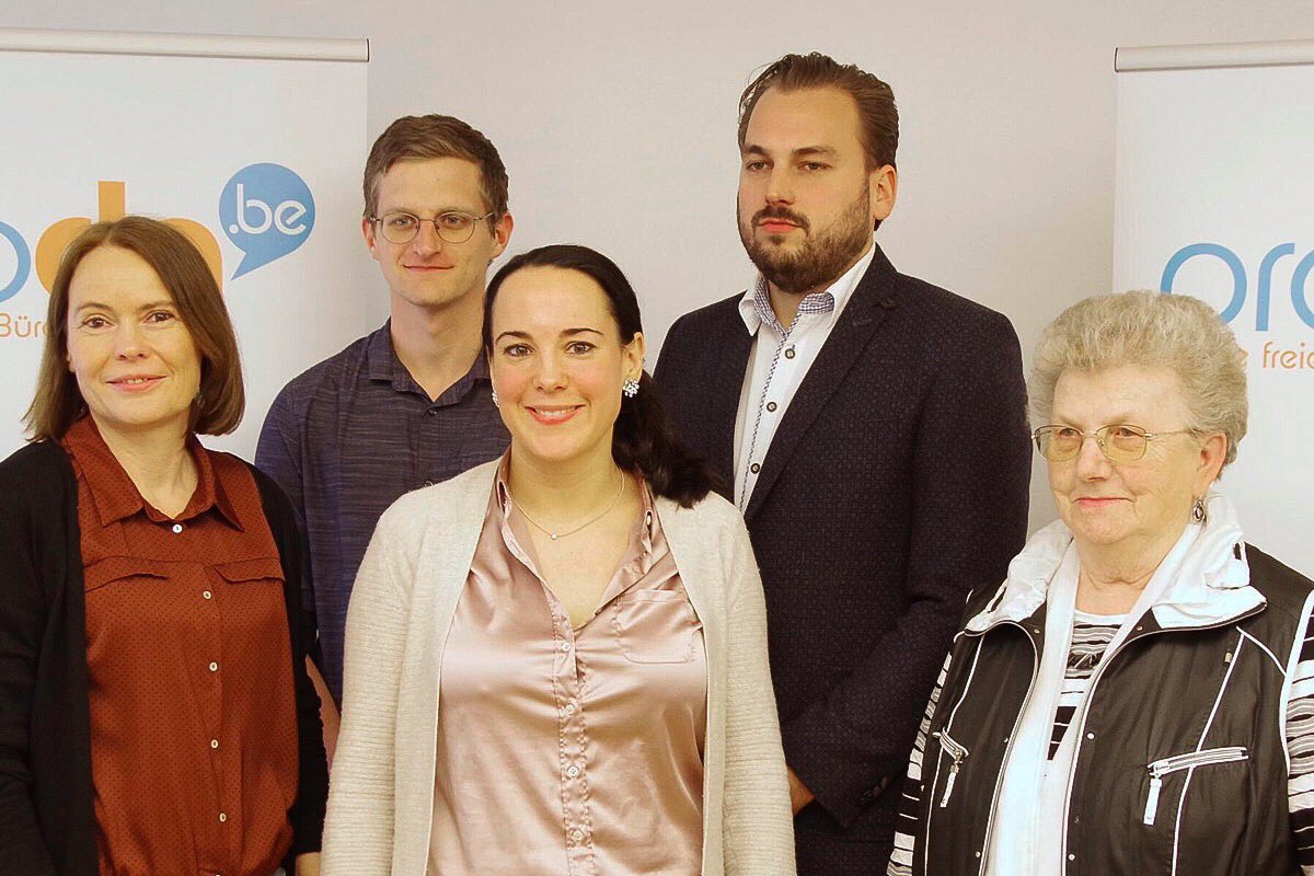 OstbelDirekt's tweet image. Lydia Klinkenberg ist wieder die Europafrau der ProDG. #Wahlen2019 #Europawahl #ProDG @ProDG_Be @OliverPaasch @SerginhosTweets @pascal_arimont ostbelgiendirekt.be/klinkenberg-wi…