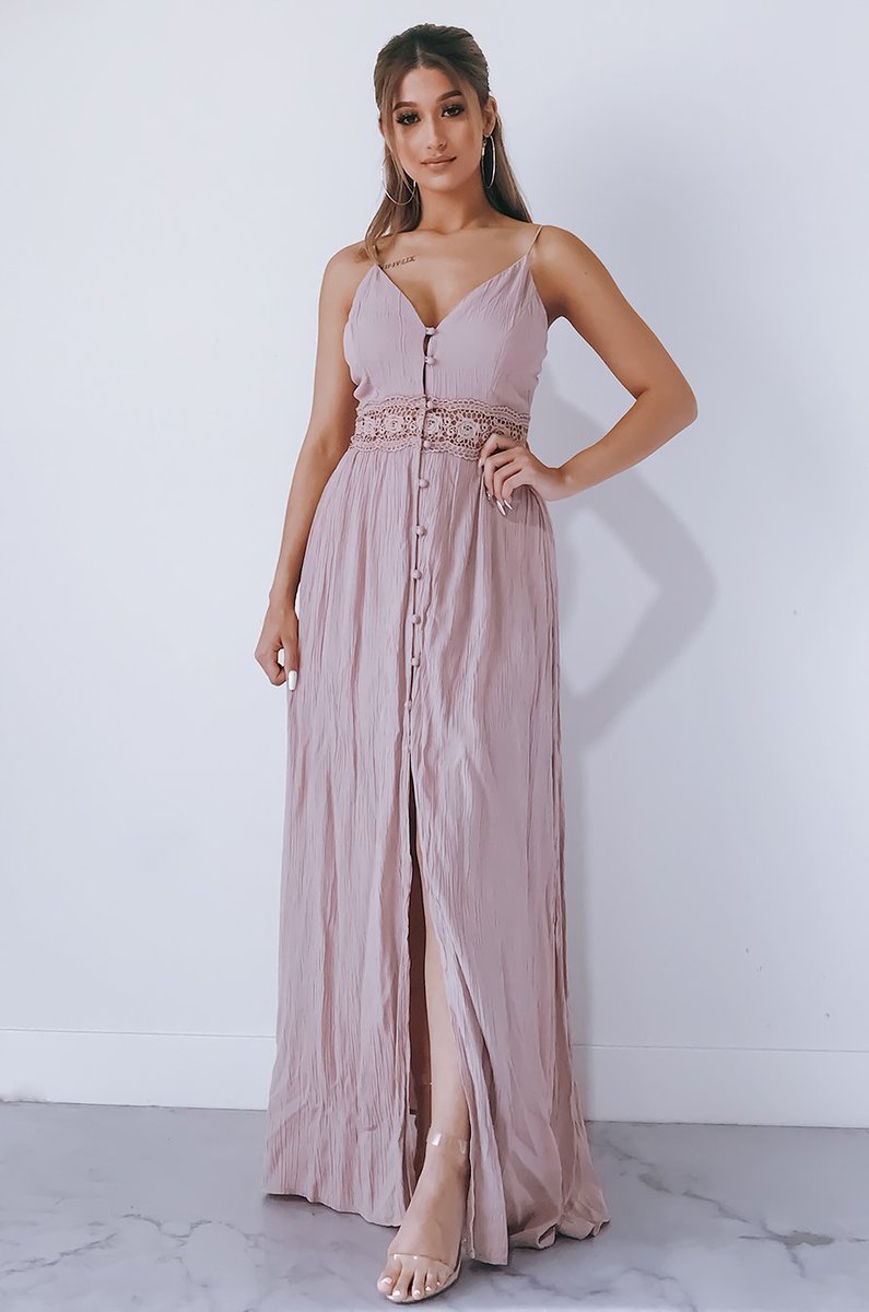 PapayaClothing's tweet image. What Maxi Dreams Are Made Of 💫
•
SHOP NEW ARRIVALS!
•
🔎 Crochet Trim Maxi Dress
•
#maxidress #springfashion #springootd #coachellaoutfit #crochetdress