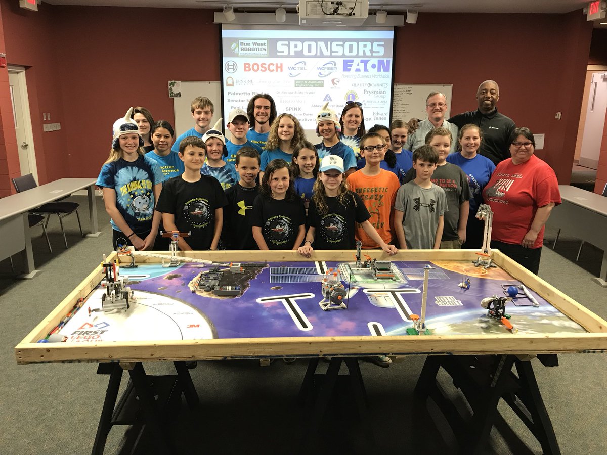 weareboeingsc's tweet photo. We are so happy to see students of all ages participating in FIRST robotics across the Palmetto State. This group from Due West, SC is on its way to the international competition. #BoeingInspires https://t.co/k9M3NmU6hQ