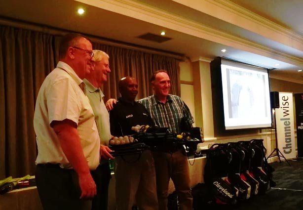 ChannelwiseSA's tweet photo. Mark Davison, Editor of #Channelwise, gets the evening's proceedings off the mark after a long day of #golf ~ #ChannelwiseAwards19 #Awards @mcdsquaredza @ITOnlineSA @FuturewaveBIT https://t.co/LuQkpa2Pju