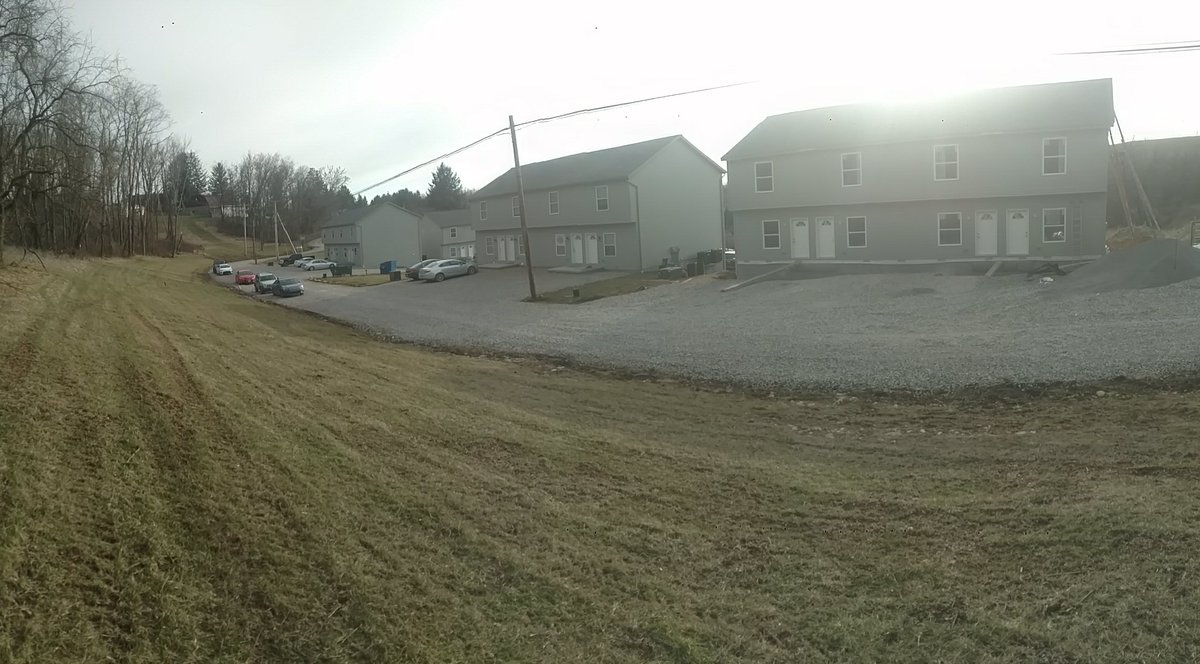 EnnisPropLLC's tweet photo. Now signing leases for next semester... be the first to live in new apartment! 2 &amp; 3 bedroom apartments available! Best quality apartment on Hilltop! https://t.co/PytcMBXQYY https://t.co/IhdPBrwtEI