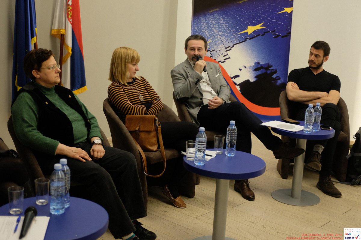 Digitalna nedelja u Srbiji (All digital Week) je bila nedelja različitih promocija, radionica i panela koju smo završili uspešno u EU info centru u Beogradu. Izveštaj sledi #alldigitalweek #mediaeducationcentre