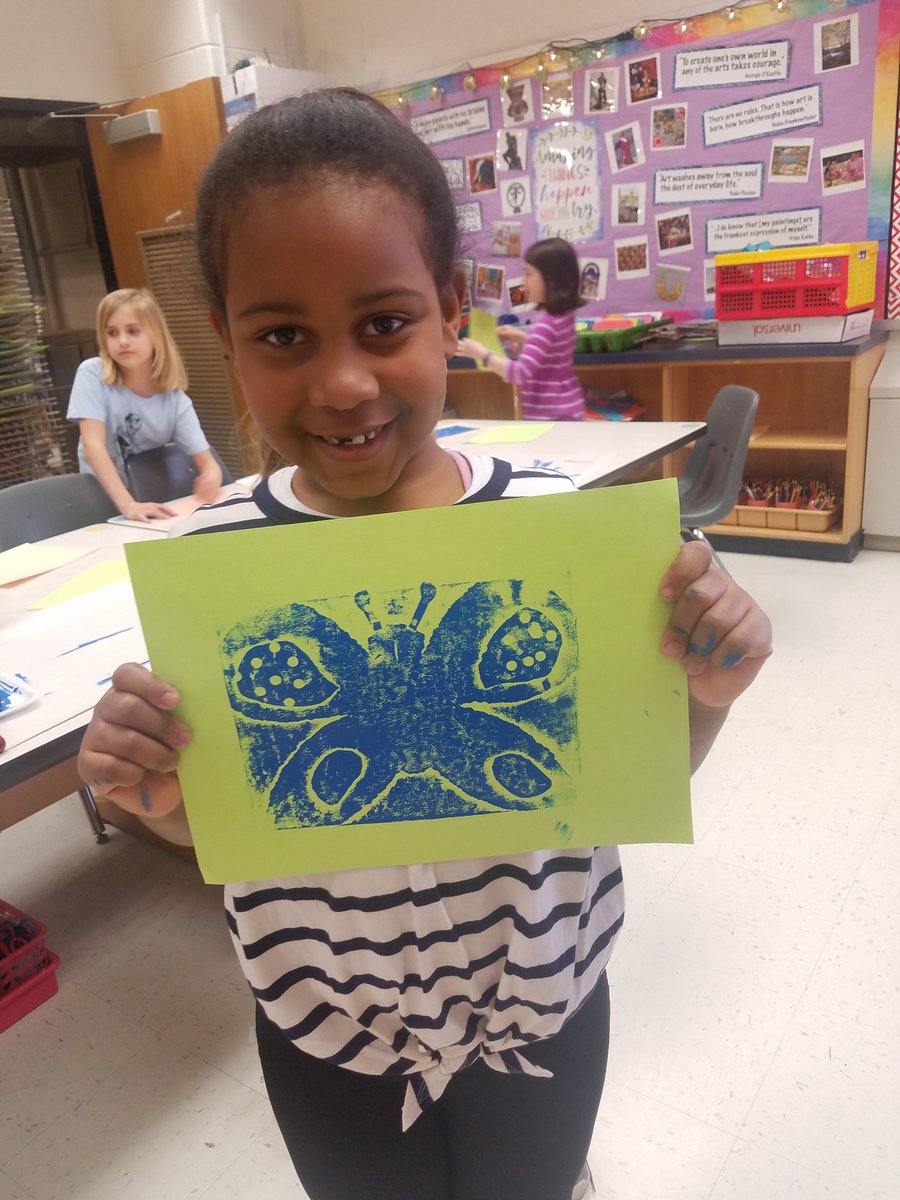 SMarionArtEd's tweet photo. More amazing @tolbert2nd butterfly prints. Can't wait to hang them around the windows of their butterfly garden! #TolbertCares #Tolbert19 #tolbertcreates https://t.co/GnozOpsZd2