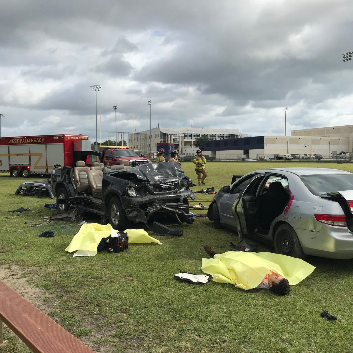 thecityofwpb's tweet photo. Today is Vision Zero Day in WPB! Earlier today, Vision Zero WPB and a variety of community partners hosted a crash reenactment with student actors at Forest Hill High School in an effort to raise awareness of dangerous behaviors that lead to traffic fatalities. #visionzero https://t.co/ZEOxXbY91a