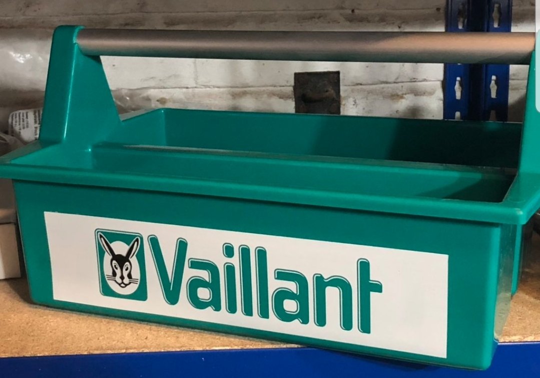 Twitter seeming a happy place latley so lets have a #WinItWednesday #Giveaway for this tote collection from me in #huddersfield or @Installer_Show winner picked some random point before the show just RT