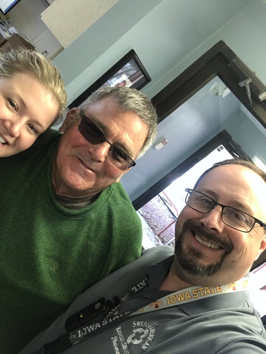 Pharmd06Kirk's tweet photo. Pharmacists helping out old friends. Happy Birthday Dr Underwood. https://t.co/g5lrJ5JjhV