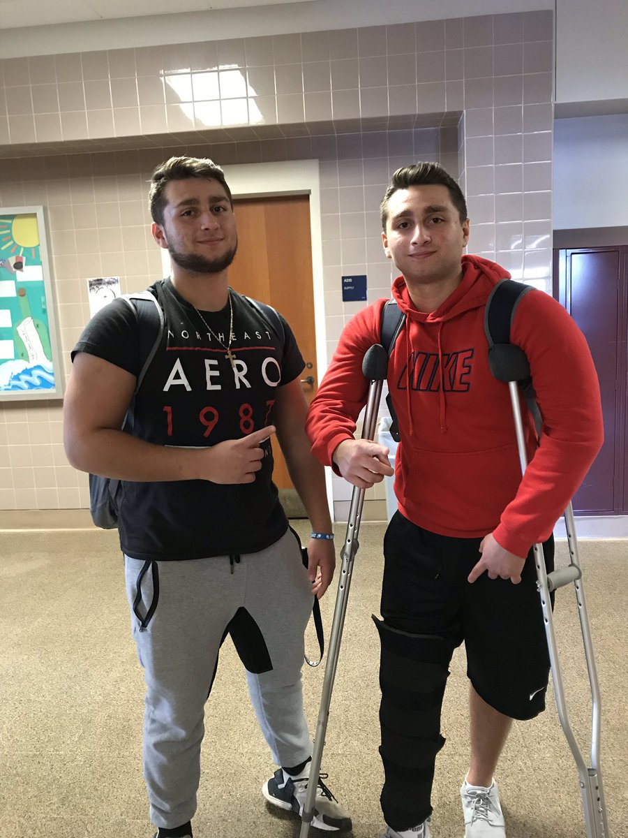 KellyEngTeacher's tweet photo. Shout out to two kind and repectful students! Even though your English teachers are in competition, you are both fantastic additions to our classrooms. #lawlorclass https://t.co/unMA73sDEw