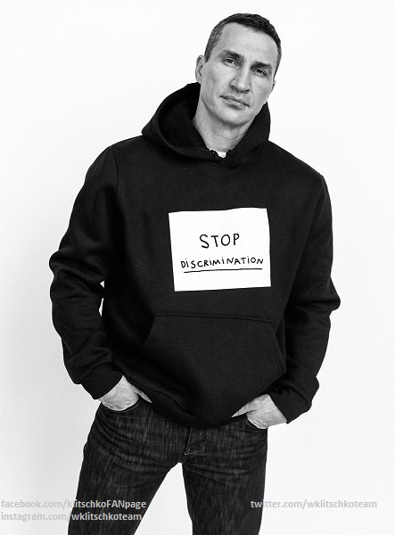 wklitschkoteam's tweet photo. #DrawYourValues

Wladimir @Klitschko has become one of the participants of the Babyn Yar Holocaust Memorial Centre communication project.
The project will be popularizing  fundamental human values such as dignity, equity, equality, human life, and the respect of #HumanRights https://t.co/4T63zmbZ6O