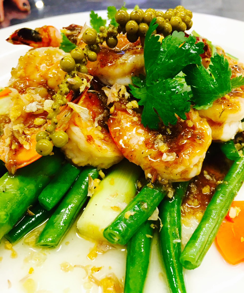 samuibrooklyn's tweet photo. Enjoy a heavenly meal by visiting us this evening! We'll be waiting for you. https://t.co/5wWgsSqUIU