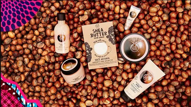 WomanStyleM's tweet photo. THE BODY SHOP celebra el 25 aniversario de la producción de manteca de KARITÉ, elaborada por mujeres de Ghana a través del intercambio comunitario en alianza con The Tungetiya Women´s Shea Butter.
#TheBodyShop  #MarcaLaDiferenciaConKarite #sheabutter 
https://t.co/UfzaagXZoa https://t.co/wVxJtPg886