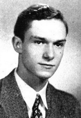 ShesTypical's tweet photo. Interesting Pictures of Celebrities When They Were Kids - https://t.co/F9ccLb2K9Q https://t.co/unVVlEt4gA