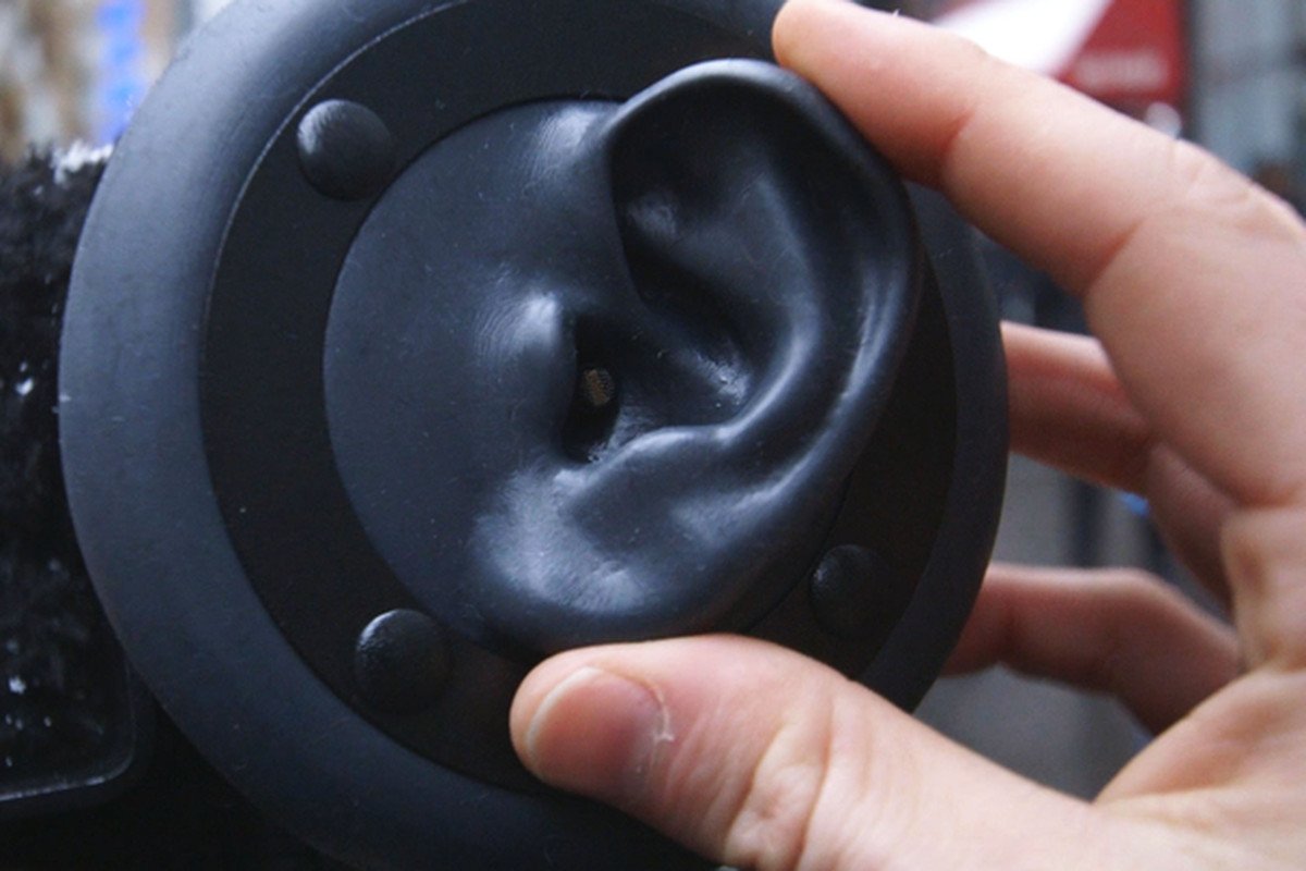 What exactly is #ASMR, and can it really help with #anxiety, #relaxation, #insomnia and better #sleep? sleepjunkies.com/what-is-asmr/