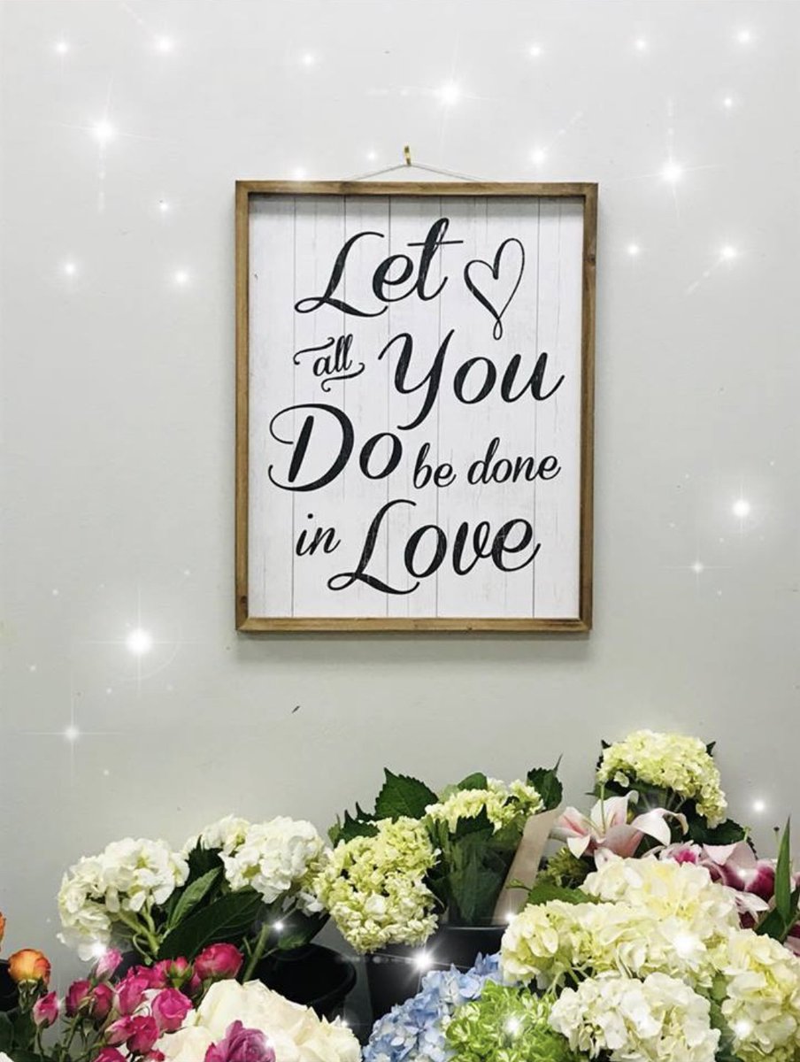 flowerangelsusa's tweet photo. Thought for today from @flowerangelsusa workshop... Let all you do be done in love 💕

#workshopinspiration
#awholelottalove💐
#keepitkindcapecod
#flowerangelsusa https://t.co/pHgvWxD6mu