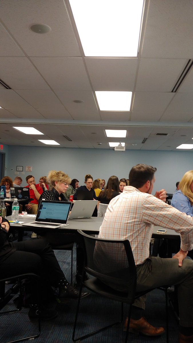 jokeating's tweet image. #BucksCanvas spending a day with a room full of @CanvasLMS peeps. #alwaystestwithStudentView