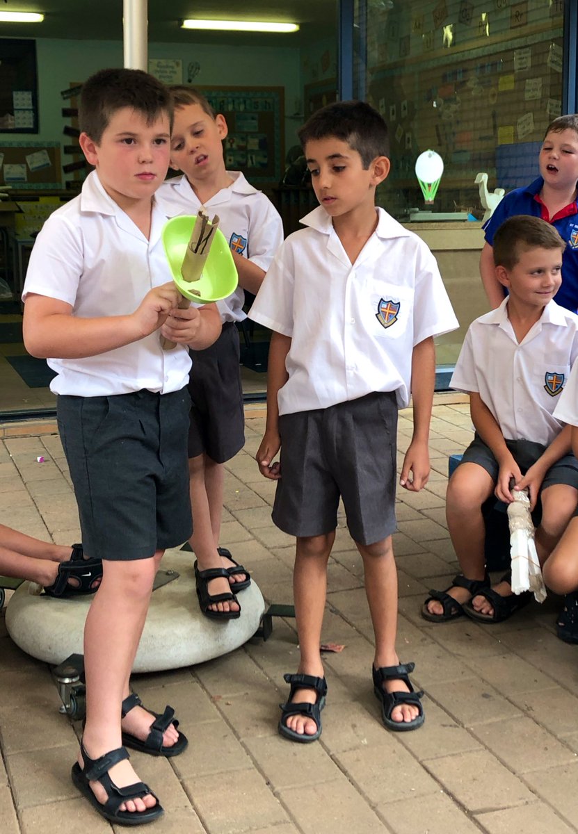 chels_harrup's tweet photo. “Scientists discover the world that exists; Engineers discover the world that never was.” 
~ Theodore Von Karmen ~

What a phenomenal term it has been in Future Innovators. 
#ACTIVE_learning #critical_thinking #problem_solving #creativity #perseverance  @BenniesJP https://t.co/Nwnn6tPY1M