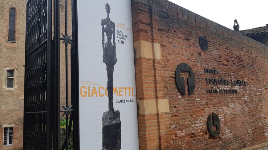 Albi : les enfants disent OUI à Giacometti au musée Toulouse-Lautrec dlvr.it/R26w51 (FranceBleu)