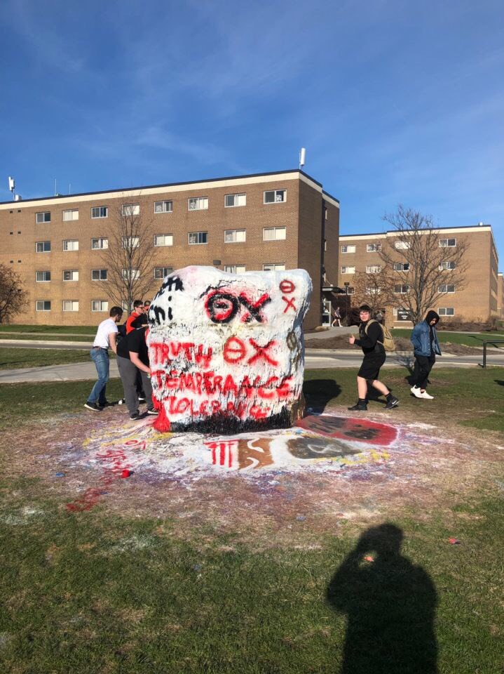 BGSUthetachi's tweet photo. Had a great time painting the Spirit Rock in front of Kreischer tonight! https://t.co/wQusmvkJ7R