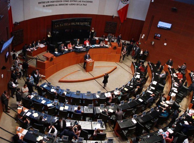 GansoSalvajee's tweet photo. Senadores vuelven a rechazar ternas propuestas del Ejecutivo para la CRE https://t.co/pxmd7pgLaW https://t.co/ddB4uvyvY0