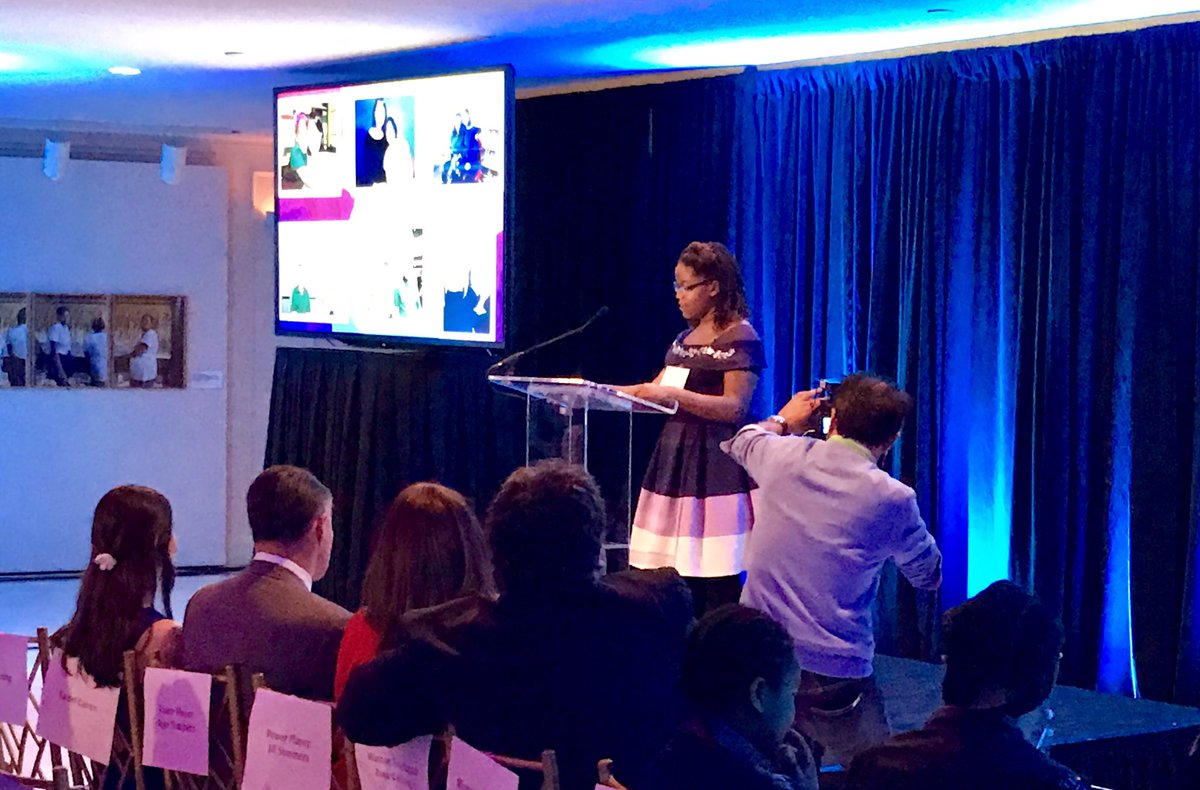 ASmith_DC's tweet image. So proud of Seven and Autumn for demonstrating the best of @LudlowTaylorES at the @EverybodyWinsDC Gala this evening! Please consider supporting @EverybodyWinsDC to ensure our students continue to have this special opportunity for the lunch-time reading and mentoring program.