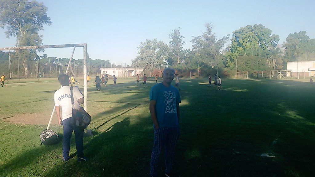 En <a href="/ungsoficial/">UNGS</a> realizar actividad física y deportes #estuderecho 

⚽⚾🏆🏈🏊⛹🎾🎽🏃💪⚽

Inscripción
ungs.edu.ar/bienestar/depo…