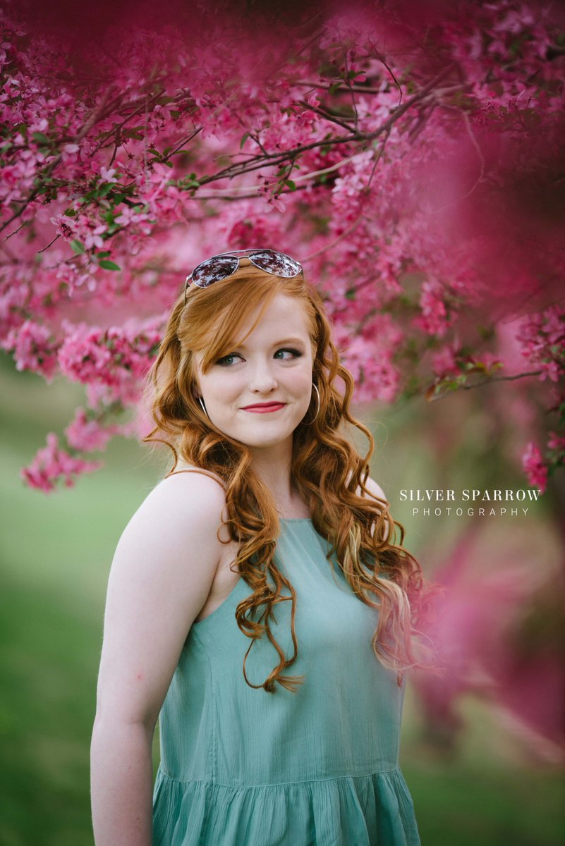 Gorgeous spring weather is right around the corner! We cannot wait for the trees to bloom! These beautiful pink blooms only last a couple weeks....so book your session early! 
buff.ly/2FsxnFm

#littletonphotographer #denverphotographer
