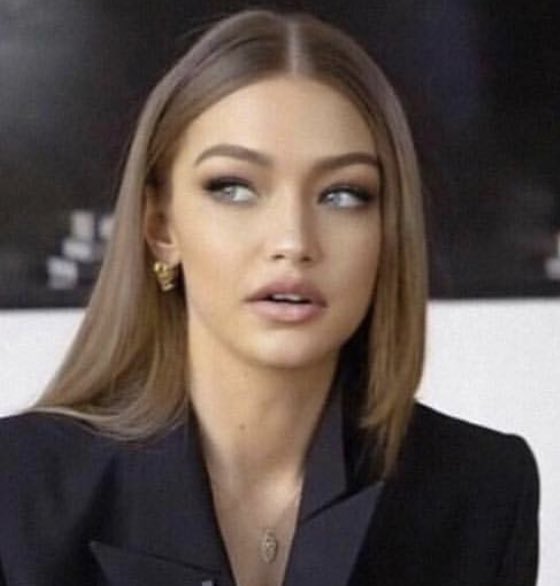 BabiesArt_'s tweet image. a goddess