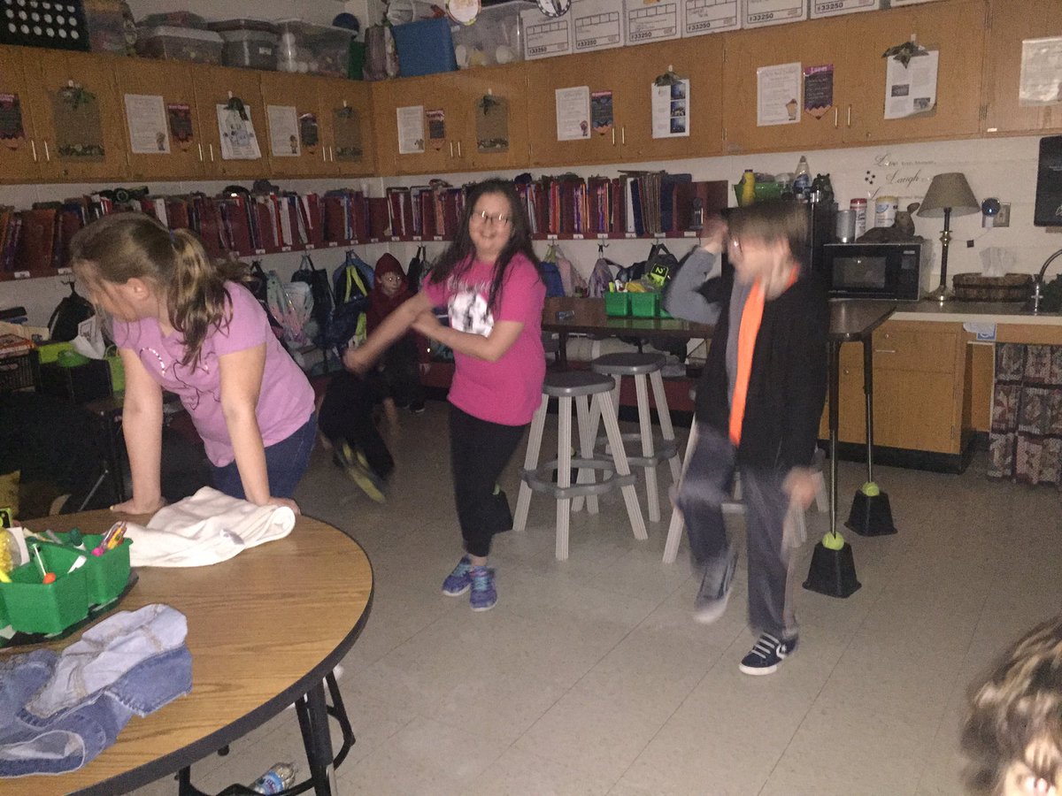 Rolands_camp's tweet photo. PBIS Dance Party! https://t.co/sYldl0hY9w