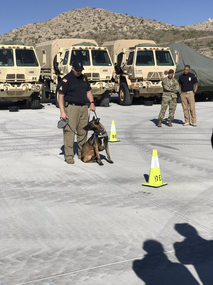 DOSportsMed's tweet image. Great day of experiences for our Sports Medicine students at the George W Dunaway Army Reserve center! #wearedo #cteinCCSD #GoArmy thanks  @MoniGD for setting up an amazing experience for our kids! @DesertOasisHSLV @DOHS_ORourke