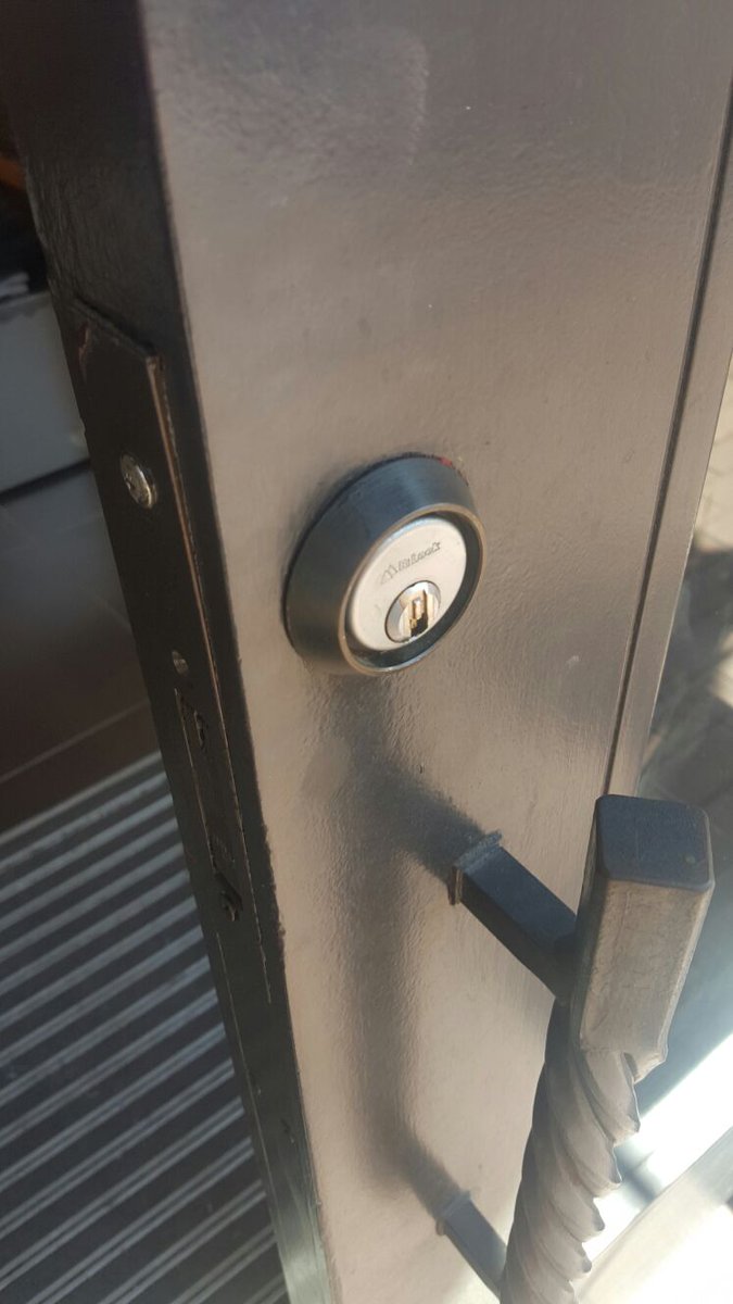 LocksmithGuysOC's tweet photo. #locksmith #oc #orangecounty   https://t.co/za2MVomubw https://t.co/j2HO29hk2e