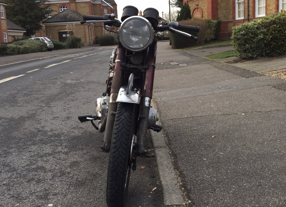 stephenwebb1983's tweet photo. I bought this neglected bike to give it a new fresh of life! And after 4 years it’s now finished! @HondaUKBikes #cd200 #caferacer #letsgoriding #honda https://t.co/jv27WelfBE