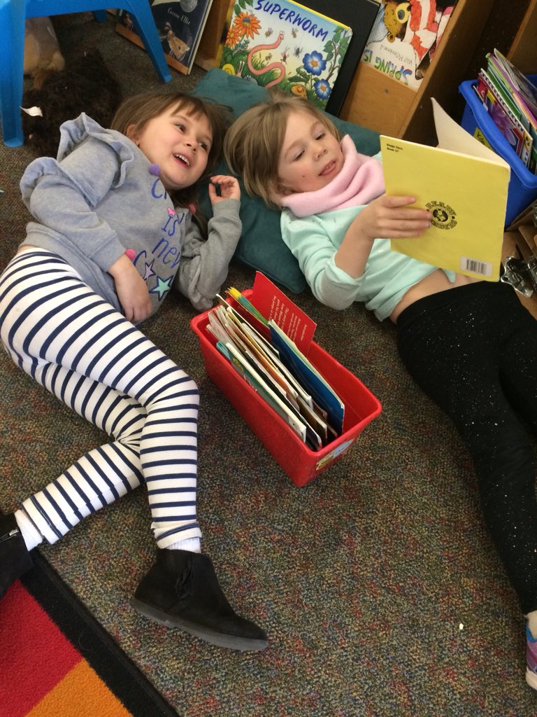 dawsonH_nc's tweet photo. What does an avid reader look like, sound like, and think about? I spy some avid readers! #clxleaders #theACSWay https://t.co/287IaD5h5C