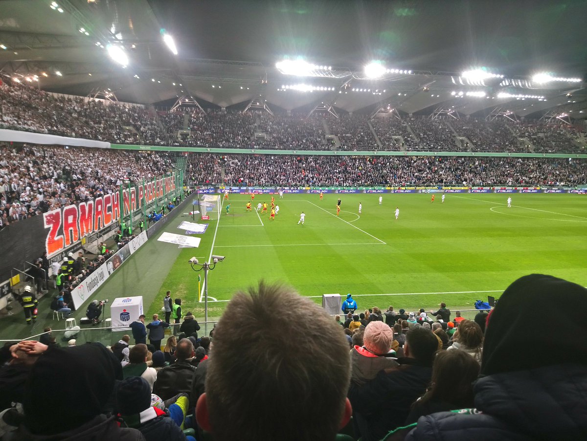 MrBatoninio's tweet photo. Sekunda przed pierwszą bramką #LEGJAG https://t.co/pj4ceF7LeR
