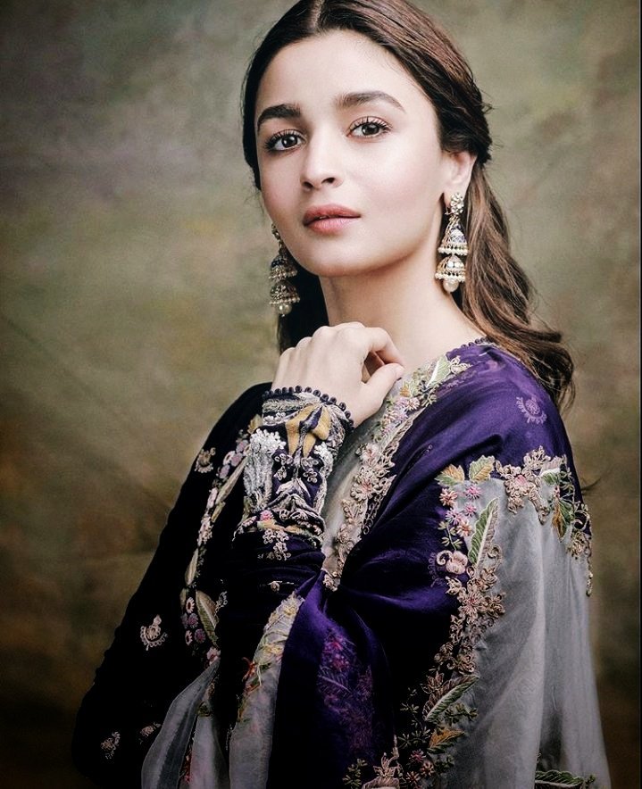 BestOfAliaa_'s tweet photo. ELEGANT ✨💜 https://t.co/anTOMWeBvZ