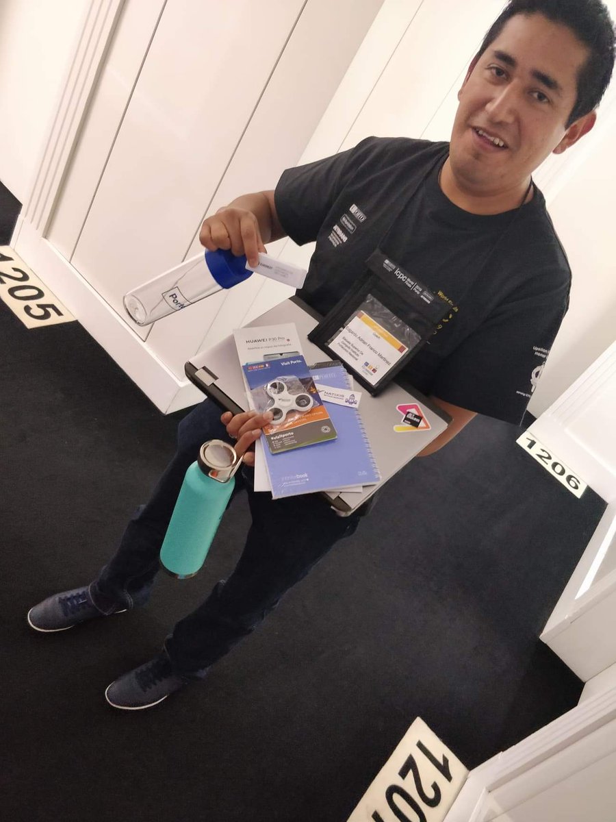 eafrancom's tweet photo. #ICPC2019 #QuestMultiple #QuestLotsOfSwag #QuestJetBrainsLaptop #QuestBadge #QuestFindHotel08 #Quest100points https://t.co/gCxPVlBvx1