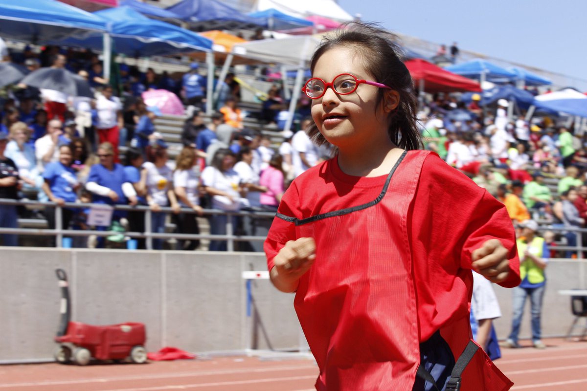 SocorroISD's tweet photo. Everyone is all smiles at the 33rd annual SISD Spring Games! https://t.co/VLXMqkDrQv