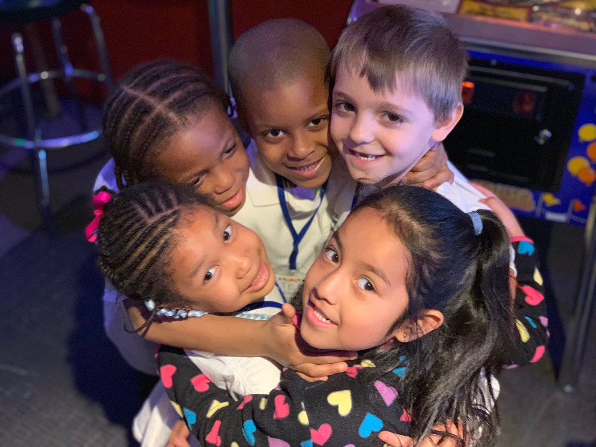 PS241STEM's tweet photo. K/1st grade engineers learning about electromechanical systems @modernpinballnyc ! #grouphug #ps241STEM #whoarewe #weareSTEM https://t.co/PRZABGMGsO