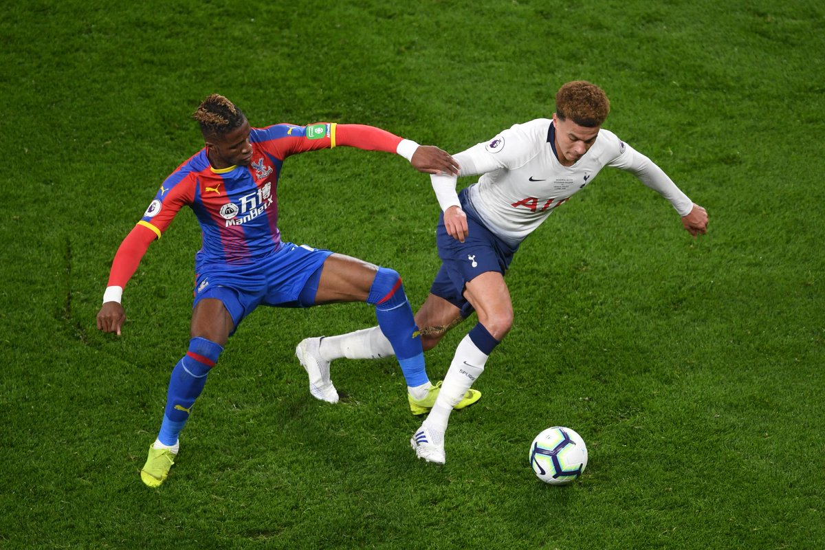 HALF-TIME #PL SCORES

Chelsea 1-0 Brighton
Man City 2-0 Cardiff
Spurs 0-0 Crystal Palace