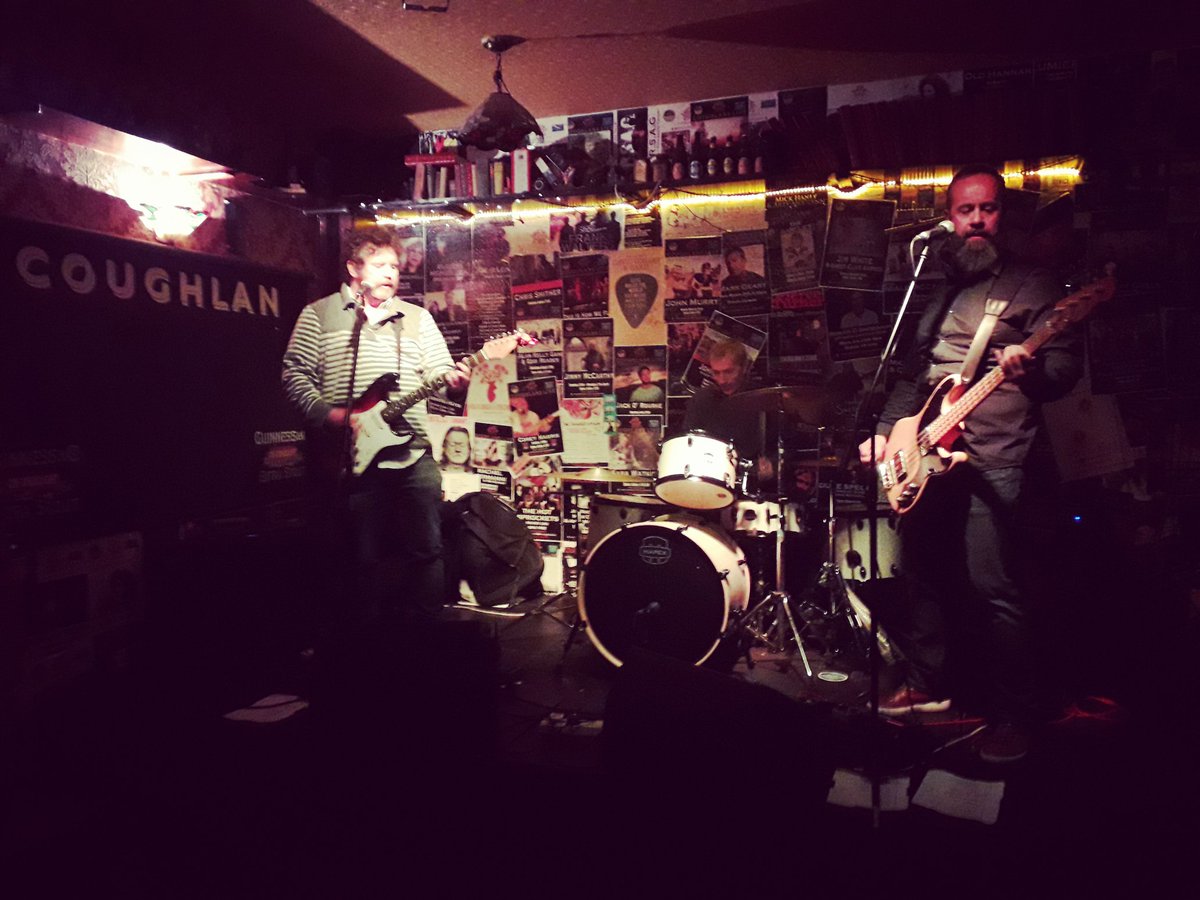 Inner_Chapter's tweet photo. @thegrunts setting up at @CoughlansLive . Circuits of Heaven open the night at 9pm followed by @Band_Spacecake !
#livemusic #irishmusicparty #CoH #circuitsofheaven #thegrunts #musiccork https://t.co/G256BhLoMY