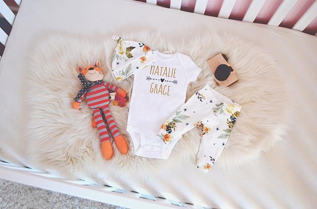 thehumblelemon's tweet photo. When the crib is set and the coming home outfit is just waiting for a baby, it all starts to feel so real!🤰
#newborn #baby #cominghomeoutfit #crib #pregnancy #waitingforbaby #earthtones #organic #organiccotton #handmade #thehumblelemon https://t.co/Qa1d1YHLE6