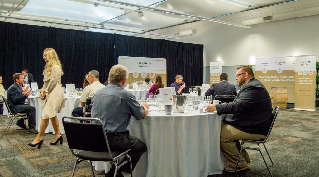 Top100USR's tweet photo. A spirit may have a high price tag, but can still offer great value providing it delivers the right quality and taste for #spirits at that price point. The USA Spirits Ratings assess each spirit for how much value it is offering its customers. https://t.co/OIP28jwi54 https://t.co/2Vsp9aglgw