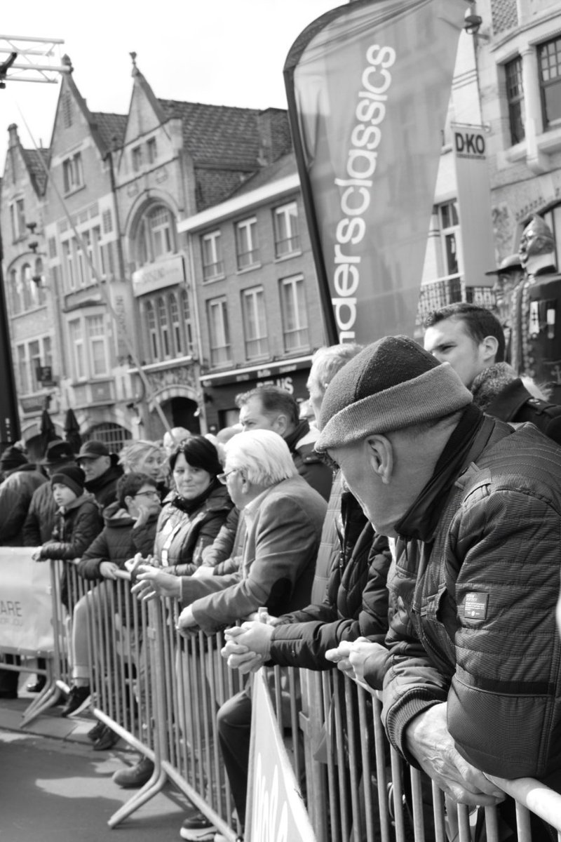 PaleoHidalgo's tweet image. Un día de ciclismo en Flandes 
#DDV19 #FlandersClassics