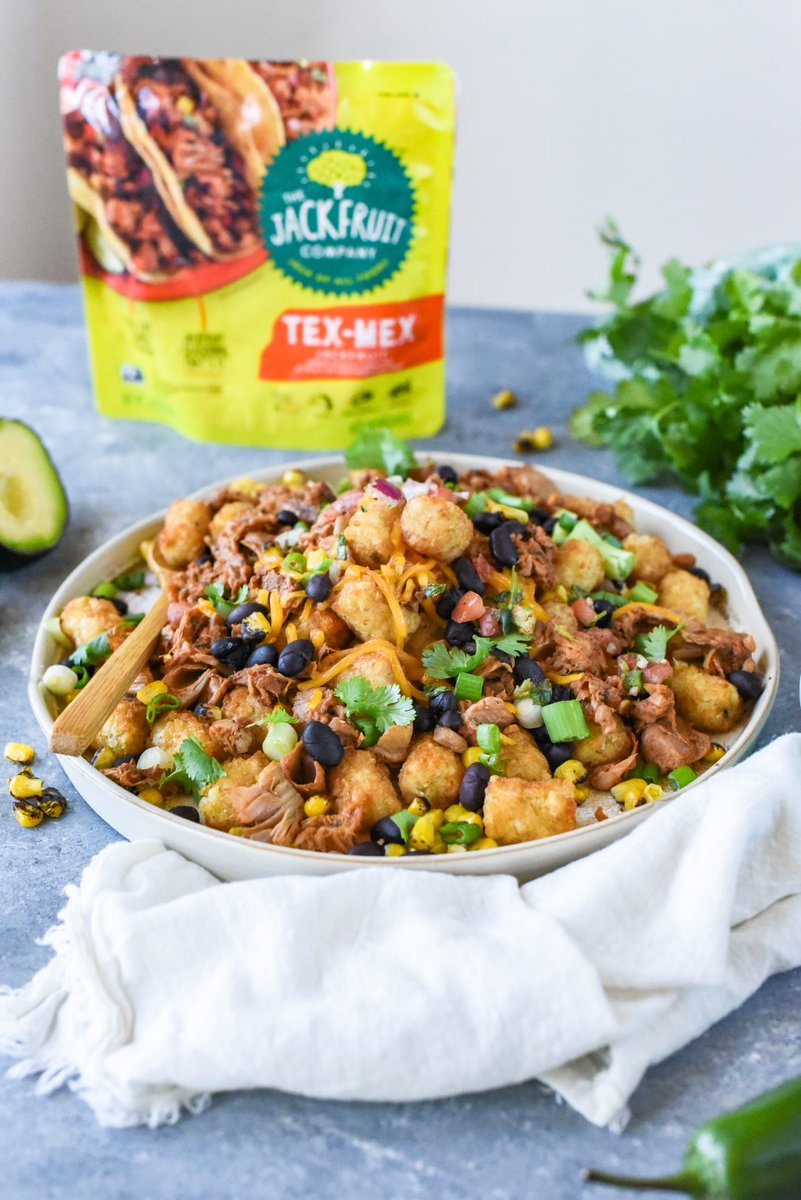 mymoderncookery's tweet photo. Have you ever cooked with jackfruit? I’ve had such a fun time playing around with it, but these Vegan Tex-Mex Totchos made with @TheJackfruitCo are my favorite concoction yet. Check out the recipe on the blog! #sponsored #ThinkOutsideTheCan
https://t.co/QDI4jvGUbz https://t.co/q9Diky7hf0