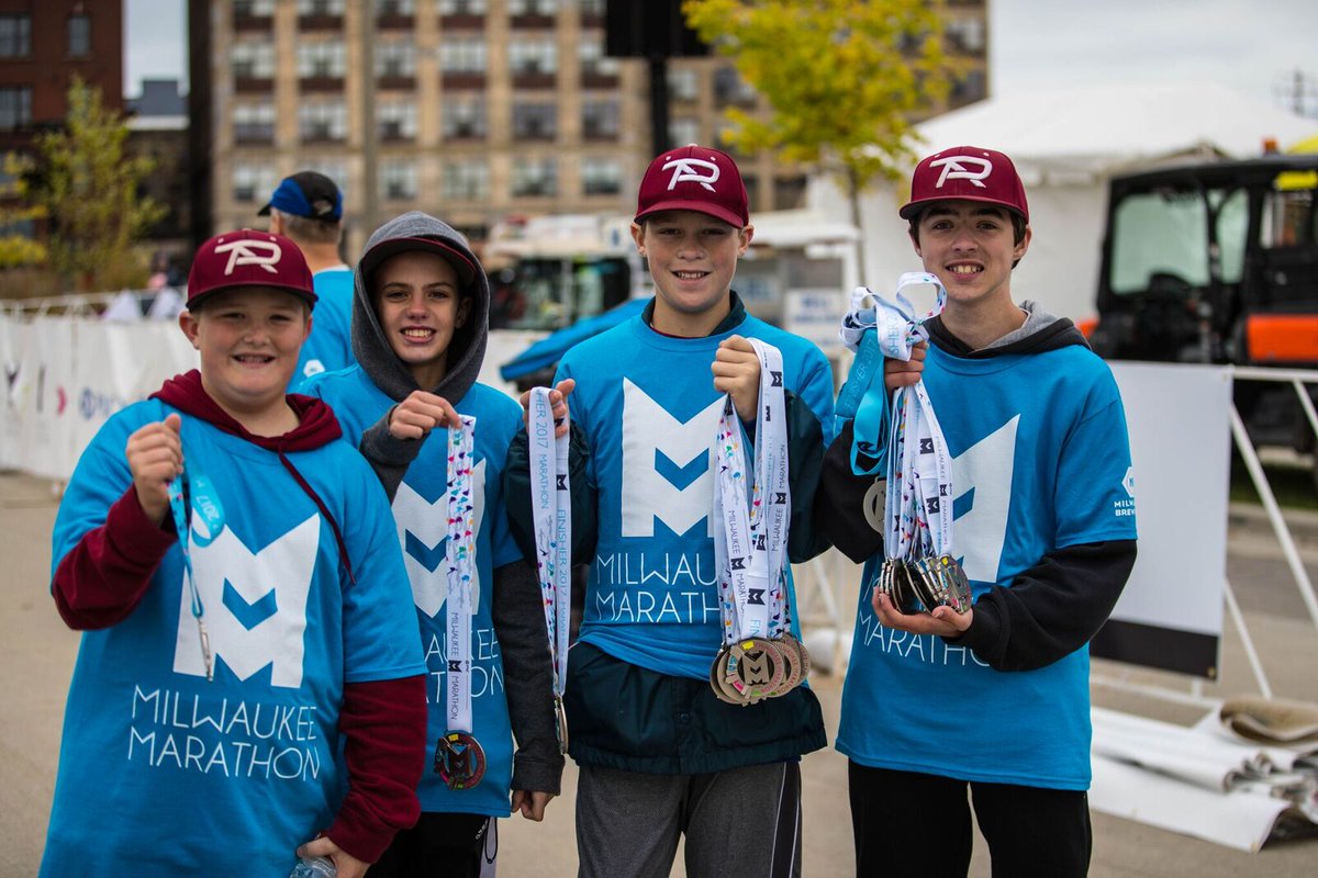 Want to help make this year's race the best yet?! Volunteer! Volunteers spots for tomororw and Saturday are still open, here: runsignup.com/Race/Volunteer…