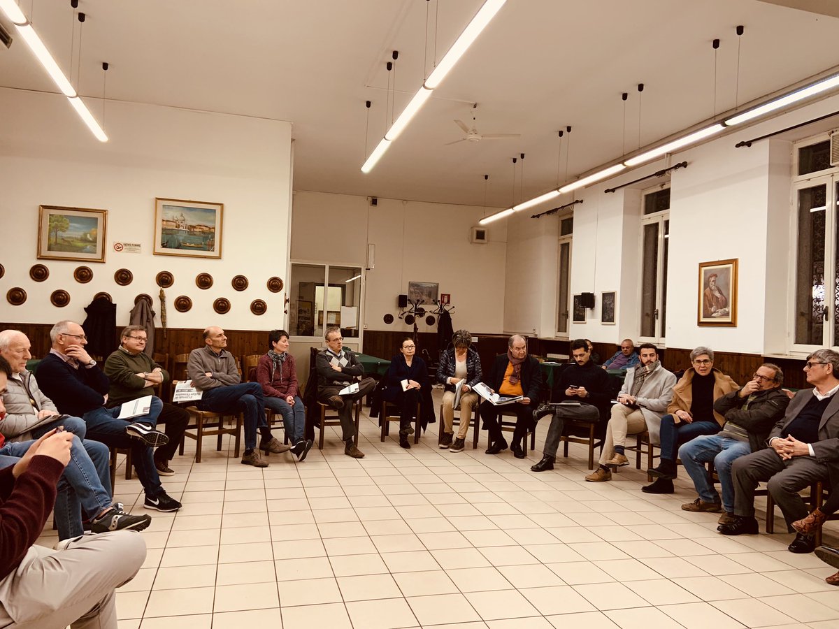 augferrari's tweet photo. Partiti!
Seconda tappa per #facciamoilpunto, a #Trecate!
#guardareoltre #ilwelfarecheinnova https://t.co/MBpSeSRz9c