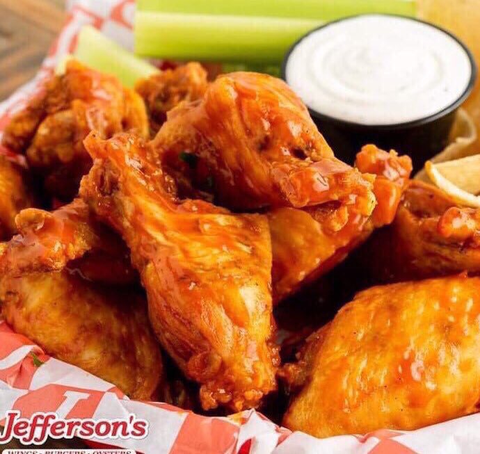 JeffersonsKU's tweet photo. Retweet for a shot at Free Wings for a Year! Want to eat free wings every day? Looking for great cooks to make the magic happen. DM for deets. #lfk https://t.co/ay09fb5Dgk
