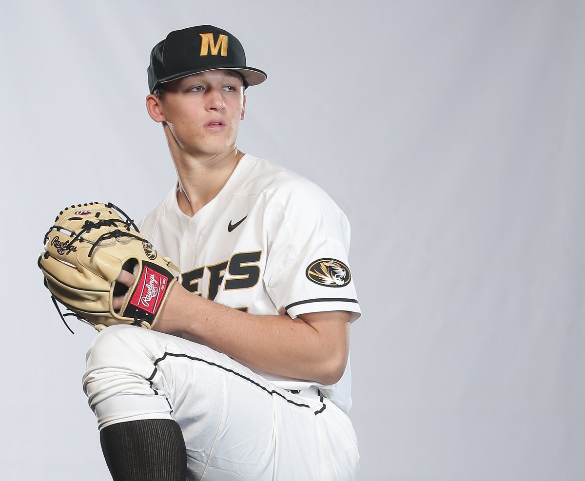 T1 l Making his 2nd start this year, RHP <a href="/tommy_springer4/">Tommy Springer</a> 

#MIZ #ShowMe #C2E 🐯⚾️