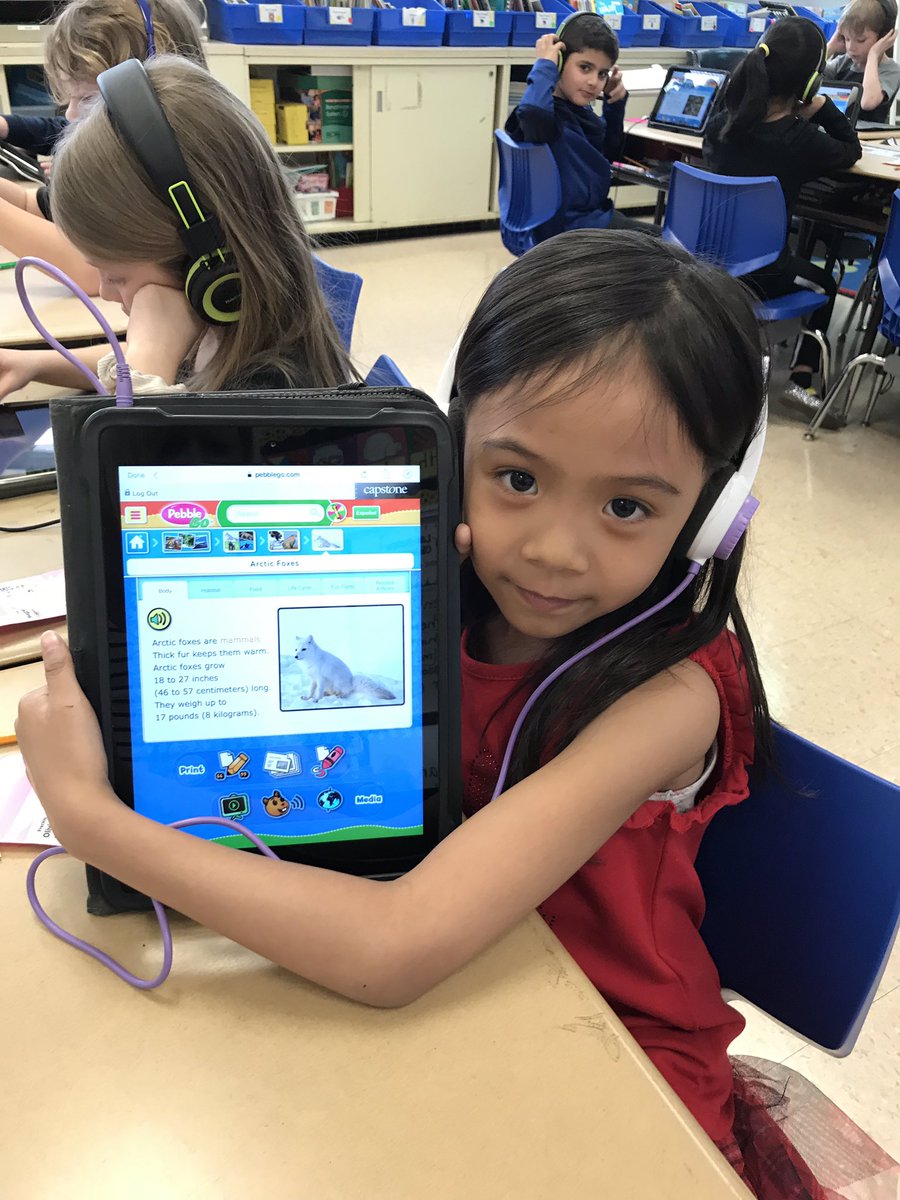 Using GoPebble to research an animal for our upcoming Animal Report!#weare44 #madison44