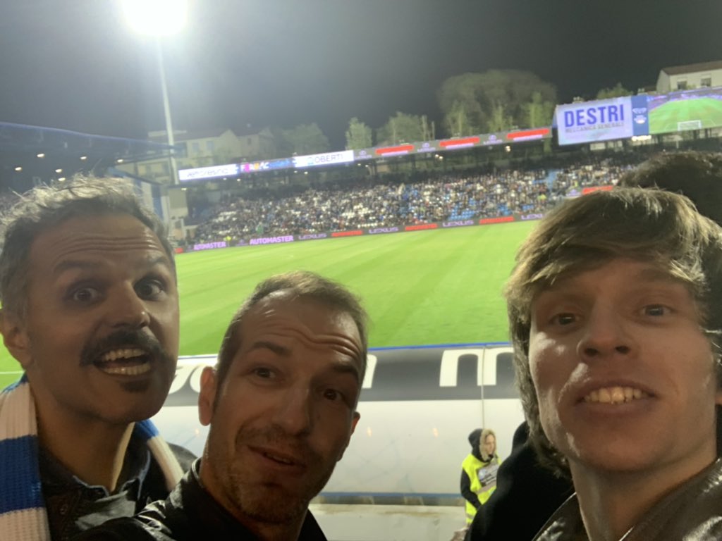 Techpusher22's tweet photo. Pazzi da legareSolo #forzaspal ! https://t.co/FSMLZERtSb