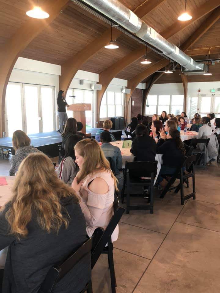 mdeconed's tweet photo. Check out these Middle School Girls from Lansdowne M.S. learning about Careers in #Finance! #Girls in Finance AVID Program @BaltCoPS @LansdowneMS https://t.co/3cWxL5bRIe